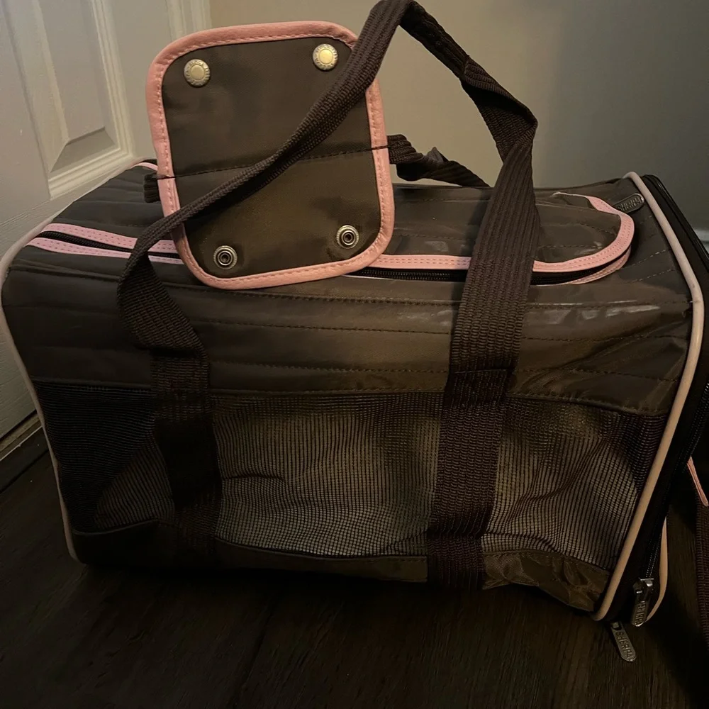 Sherpa’s Per Company, Medium Carrier Bag